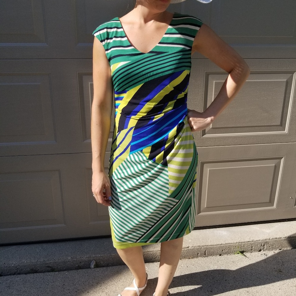 Roz & Ali green & blue pattern dress sz 4